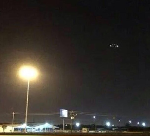 Strange Light Filmed Over Fort Worth - Texas UFO Sightings
